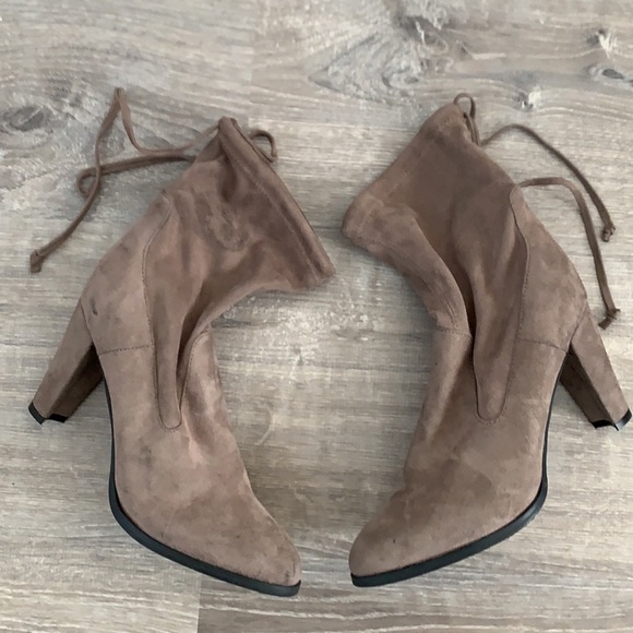 Catherine Malandrino Shoes - New tan heeled boots